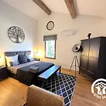 L'hacienda * Pia